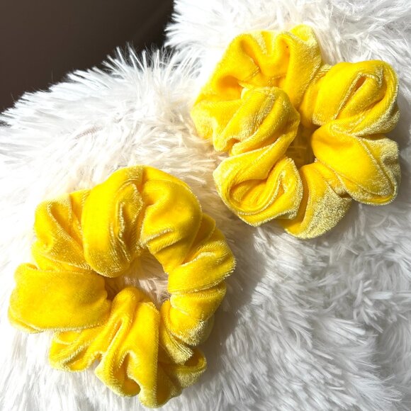 LEMON SCHRUNCHIES -SET OF 2 - Picture 1 of 2